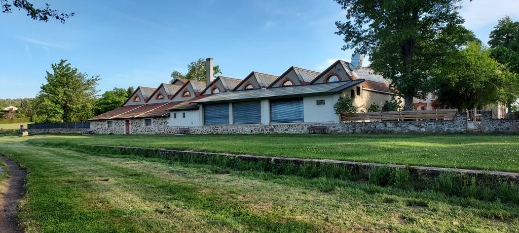 Une usine sur le chemin de Compostelle